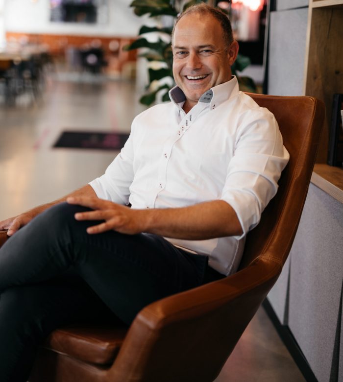 Portrait of Torsten Spröth, CEO of Maketto, on the company homepage- Maketto – AI-Strategieberatung